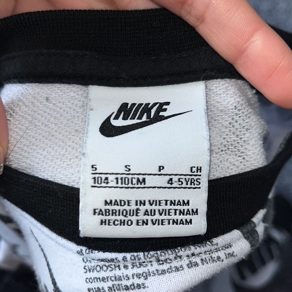 Toddler Nike sweater - Picture 3 of 3